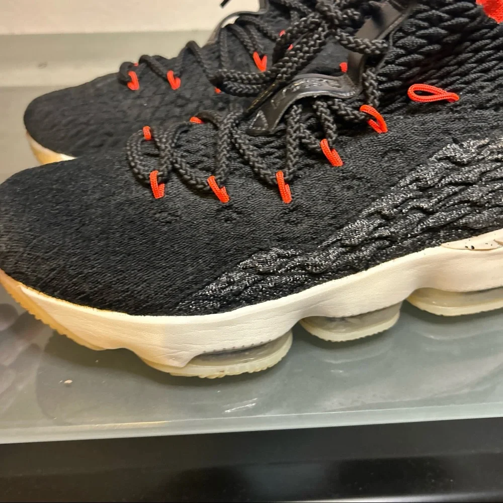 NIKE LEBRON 15 XV - BRIGHT CRIMSON WHITE BLACK